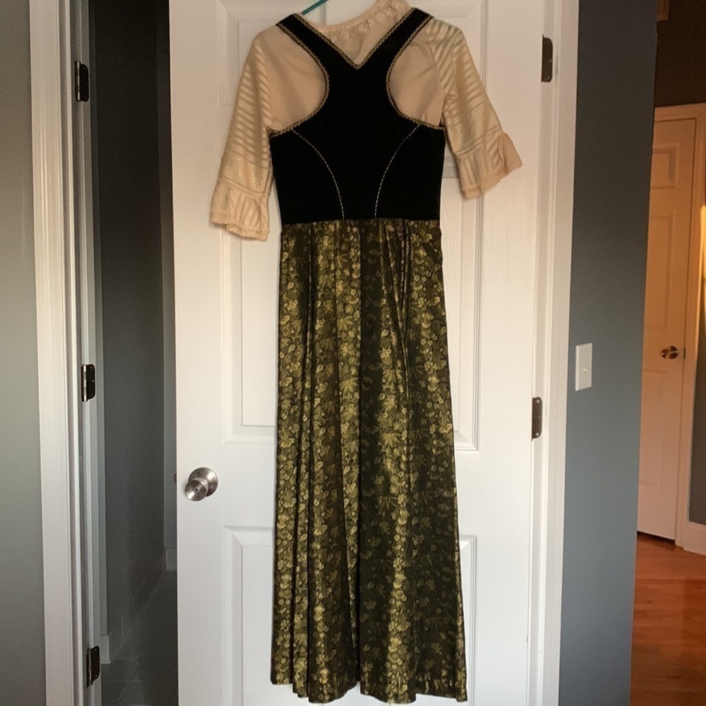Vintage Authentic huber dirndl - Picture 6 of 16
